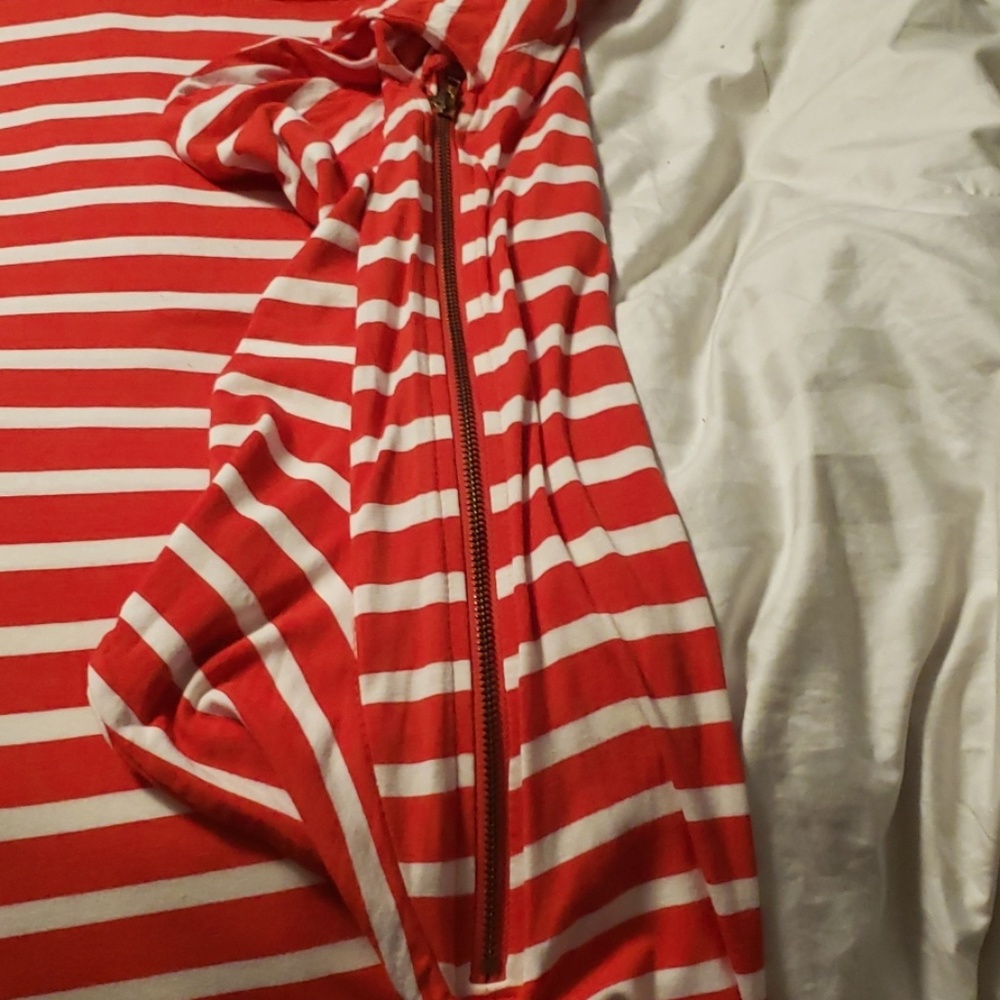 Top - Picture 3 of 4